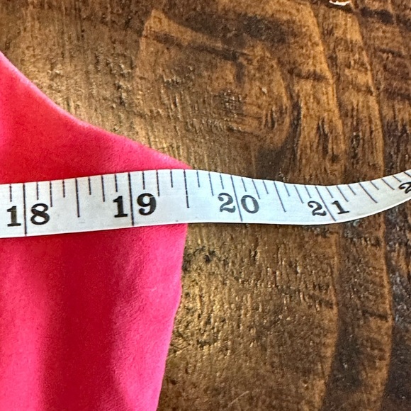 Boden | Sheath Dress with Appliqué Keyhole Neckline in Nantucket Pink/Red - Picture 8 of 9